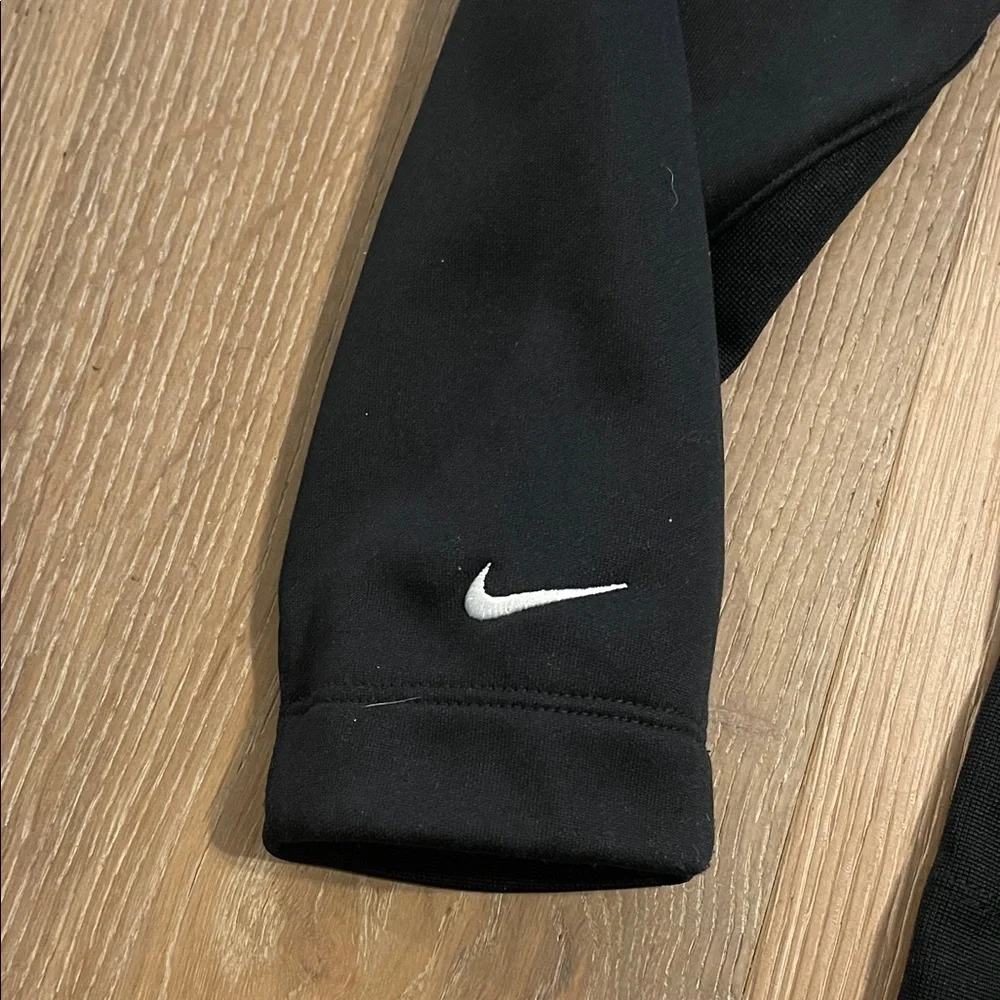 Nike golf tour performance size xl Black Lightweight quarter zip long sleeve
